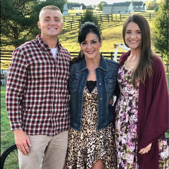 Meet Your Posher - Picture 10 of 10